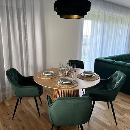 Luxury Apartment - Astro Dunajska Streda Ngoại thất bức ảnh